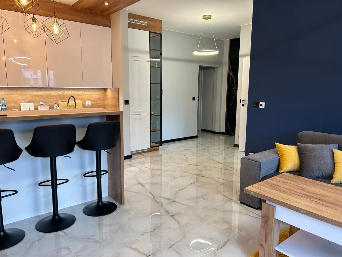 Golden Luxury Suite Nowy Dwór Mazowiecki Eksteriør billede