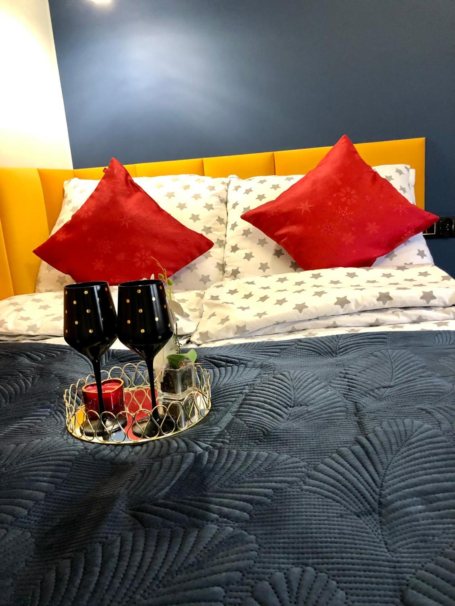 Golden Luxury Suite Nowy Dwór Mazowiecki Eksteriør billede